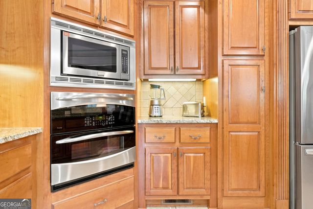 135 Amy Lane, Canton, GA 30115