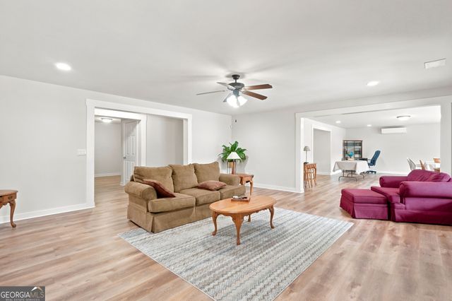 135 Amy Lane, Canton, GA 30115