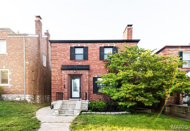 6609 Pernod Avenue, St Louis, MO 63139