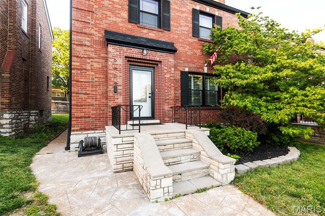 6609 Pernod Avenue, St Louis, MO 63139