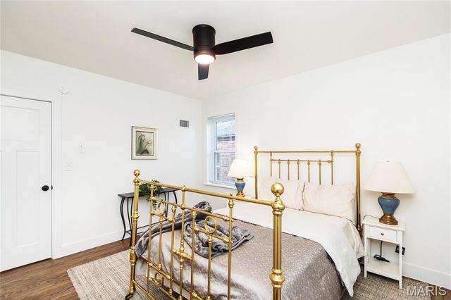 6609 Pernod Avenue, St Louis, MO 63139