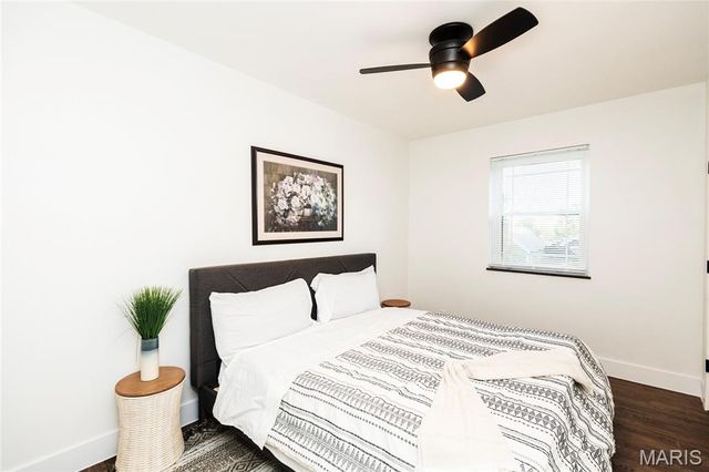 6609 Pernod Avenue, St Louis, MO 63139
