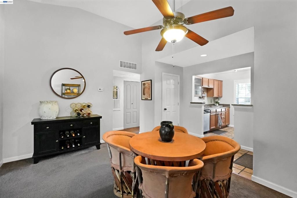 Image 22 of property listing at 200 Reflections Dr 23, San Ramon, CA 94583