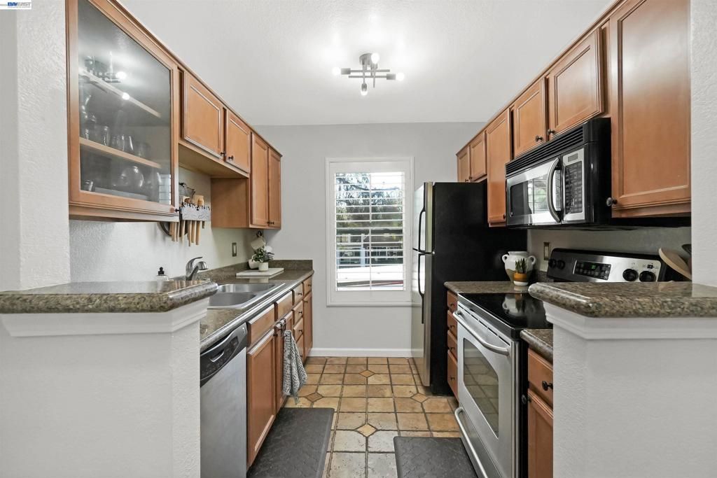 Image 23 of property listing at 200 Reflections Dr 23, San Ramon, CA 94583