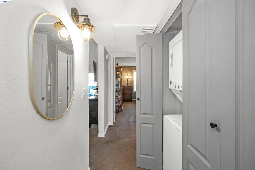 Image 28 of property listing at 200 Reflections Dr 23, San Ramon, CA 94583