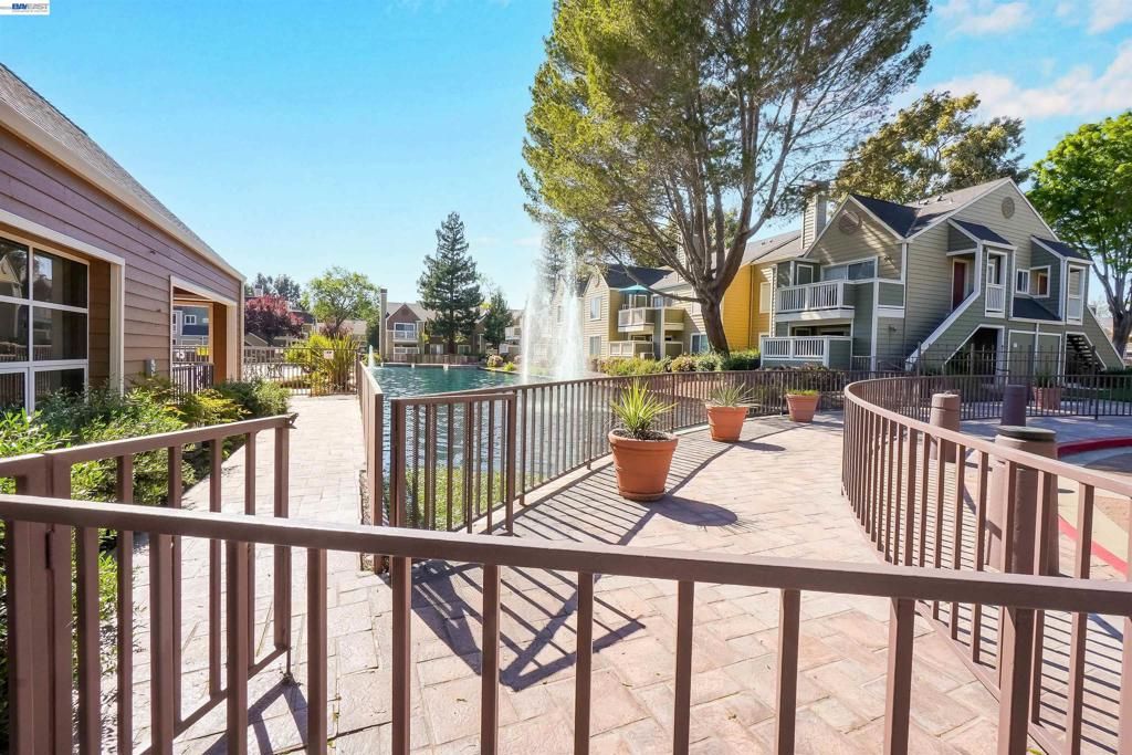 Image 46 of property listing at 200 Reflections Dr 23, San Ramon, CA 94583