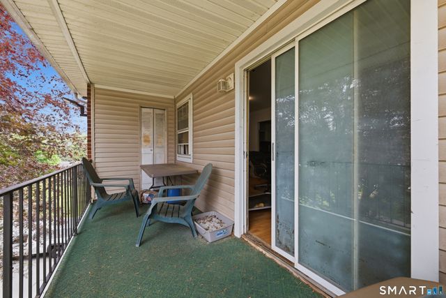 50 Greenhouse Road 41D, Bridgeport, CT 06606