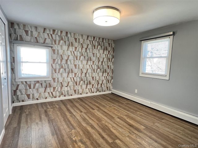 137 Center Lane, Levittown, NY 11756