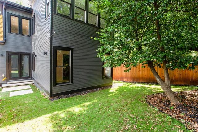 1268 Arkwright Place SE, Atlanta, GA 30317