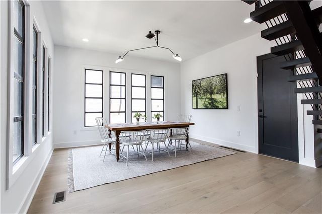1268 Arkwright Place SE, Atlanta, GA 30317