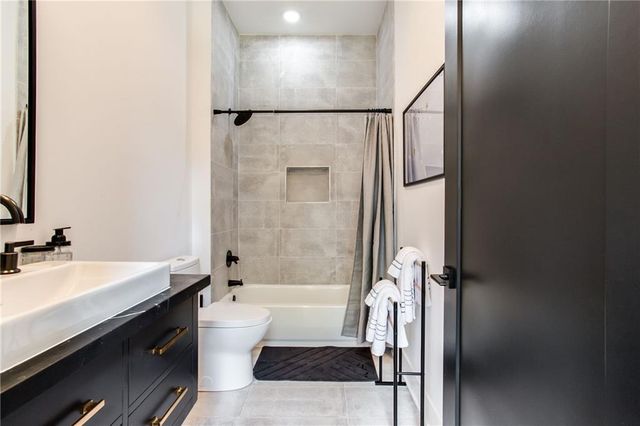 1268 Arkwright Place SE, Atlanta, GA 30317