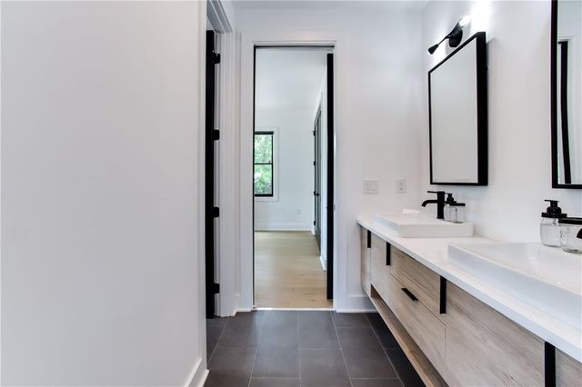 1268 Arkwright Place SE, Atlanta, GA 30317