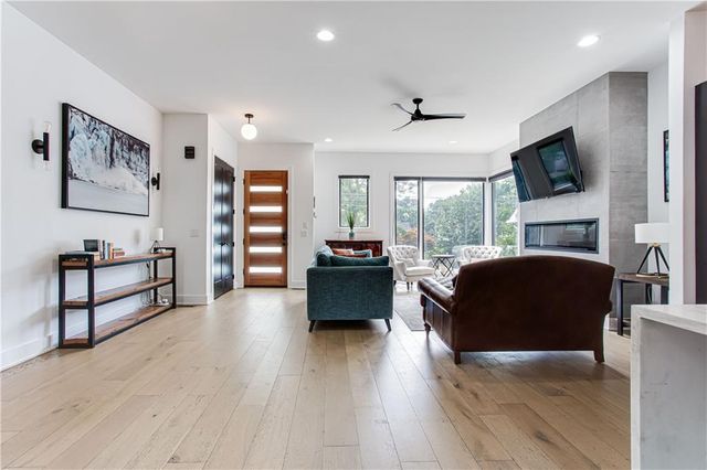 1268 Arkwright Place SE, Atlanta, GA 30317