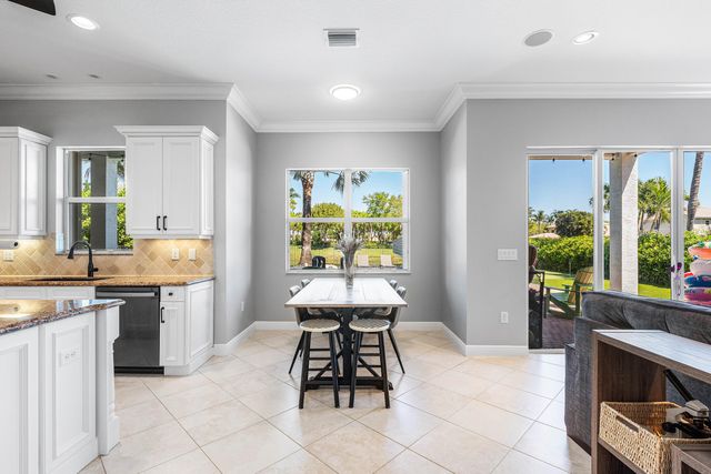 8867 Starhaven Cove, Boynton Beach, FL 33473