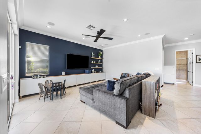 8867 Starhaven Cove, Boynton Beach, FL 33473