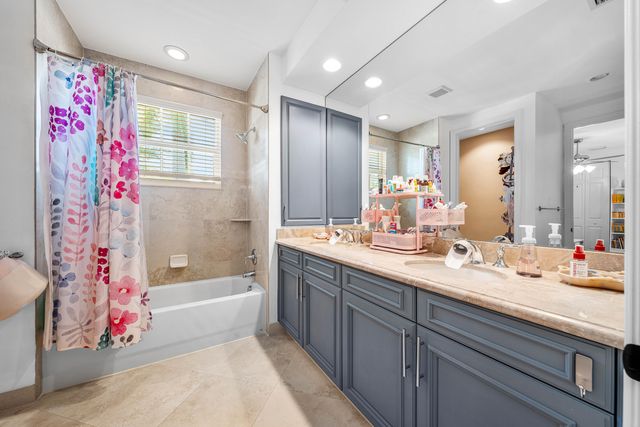 8867 Starhaven Cove, Boynton Beach, FL 33473