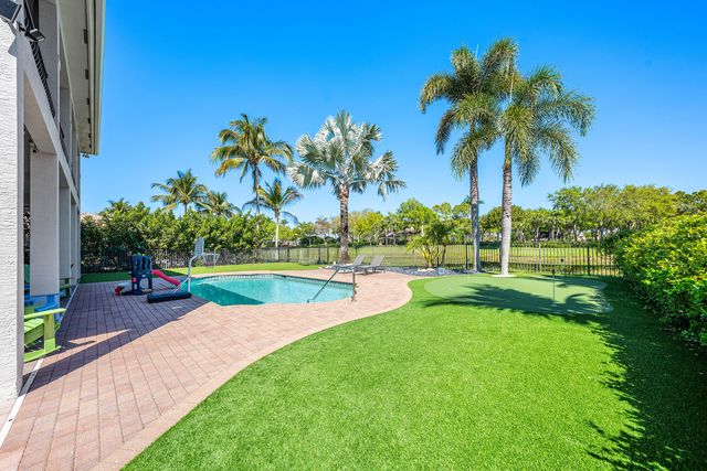 8867 Starhaven Cove, Boynton Beach, FL 33473