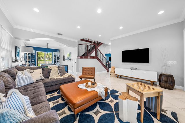 8867 Starhaven Cove, Boynton Beach, FL 33473