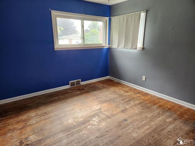 7520 Harding Street, Taylor, MI 48180