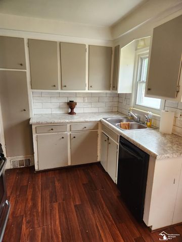 7520 Harding Street, Taylor, MI 48180
