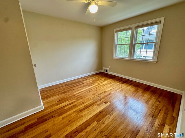 1160 Whitney Avenue E, Hamden, CT 06517