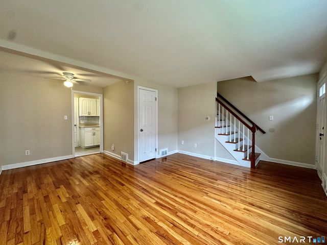 1160 Whitney Avenue E, Hamden, CT 06517