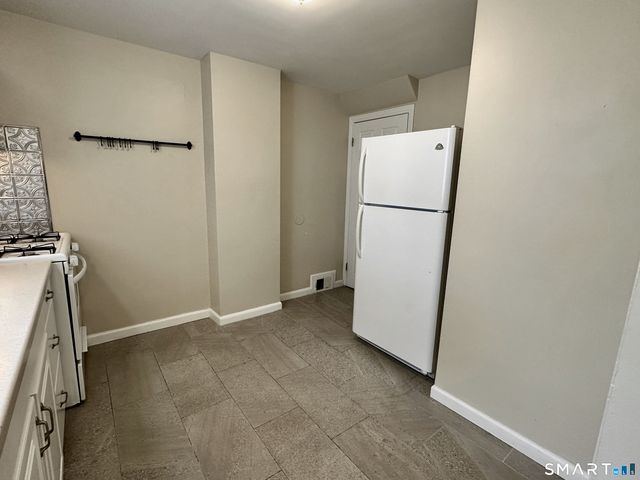 1160 Whitney Avenue E, Hamden, CT 06517