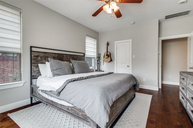 1011 Brook Hollow Drive, Euless, TX 76039