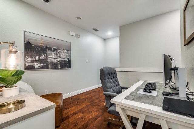 1011 Brook Hollow Drive, Euless, TX 76039