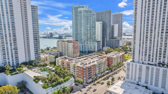 2001 Biscayne Boulevard 2303, Miami, FL 33137