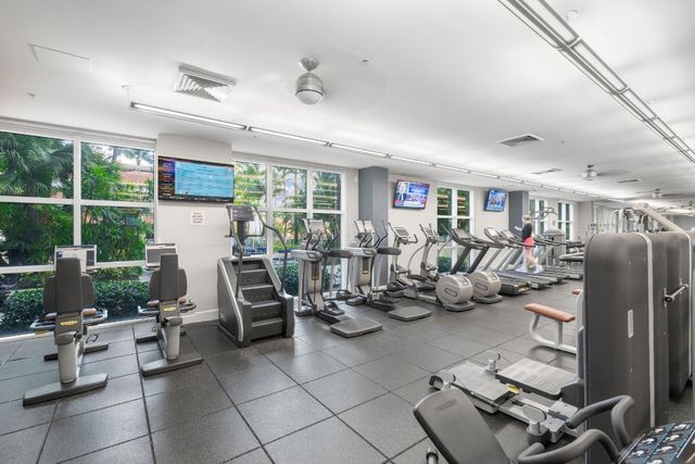 2001 Biscayne Boulevard 2303, Miami, FL 33137