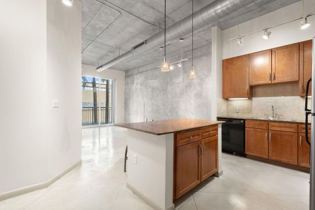 2001 Biscayne Boulevard 2303, Miami, FL 33137