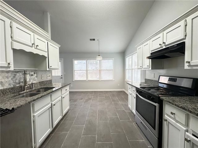 510 Heathgate Drive, Lawrenceville, GA 30044