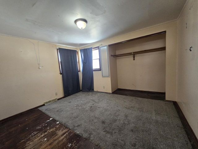 5822 N 92nd STREET, Milwaukee, WI 53225