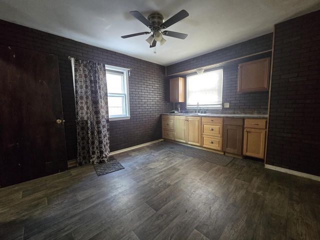 5822 N 92nd STREET, Milwaukee, WI 53225