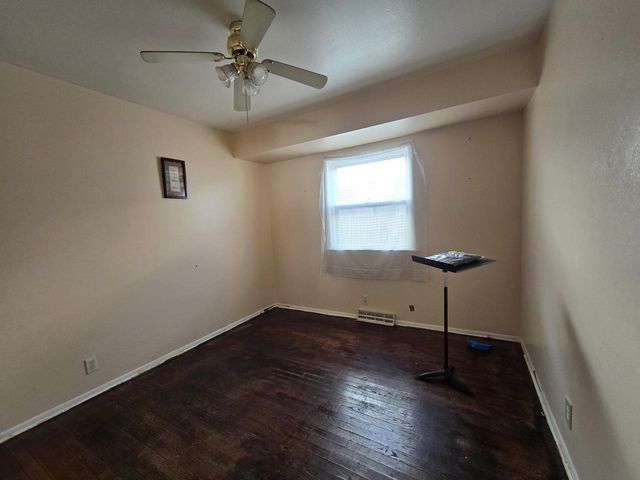 5822 N 92nd STREET, Milwaukee, WI 53225