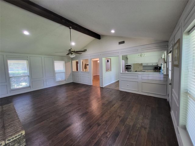 1106 Meadowview Drive, Euless, TX 76039