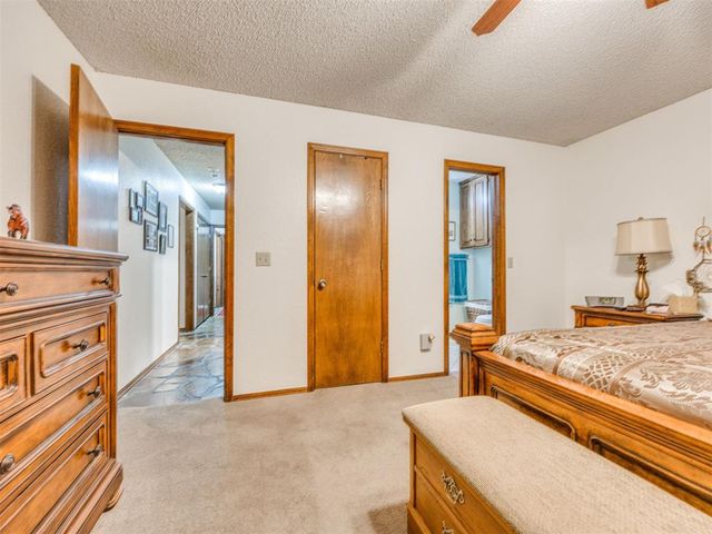 8201 Canna Lane, Oklahoma City, OK 73132