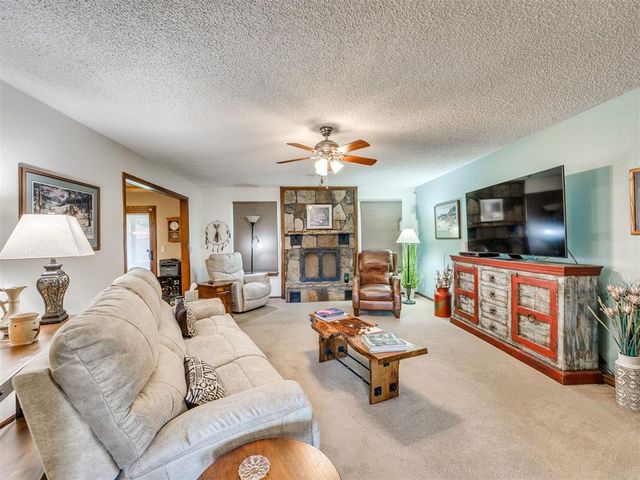 8201 Canna Lane, Oklahoma City, OK 73132