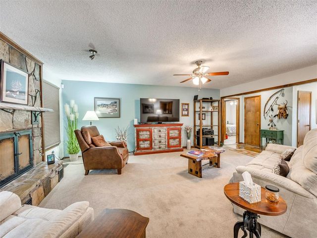 8201 Canna Lane, Oklahoma City, OK 73132