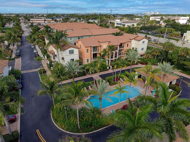 72 NW Chaucer Lane, Boca Raton, FL 33432