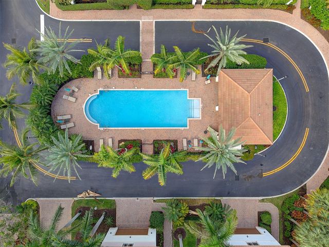 72 NW Chaucer Lane, Boca Raton, FL 33432