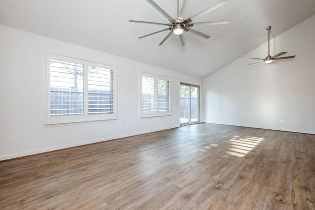 12730 Ridgelow Lane, Houston, TX 77070