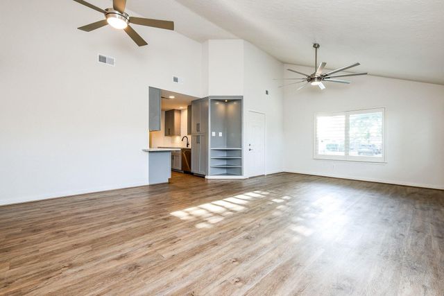 12730 Ridgelow Lane, Houston, TX 77070