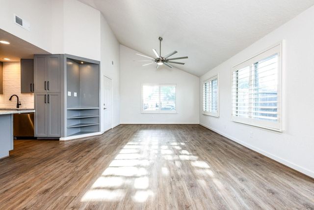 12730 Ridgelow Lane, Houston, TX 77070