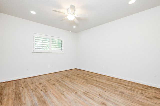 12730 Ridgelow Lane, Houston, TX 77070