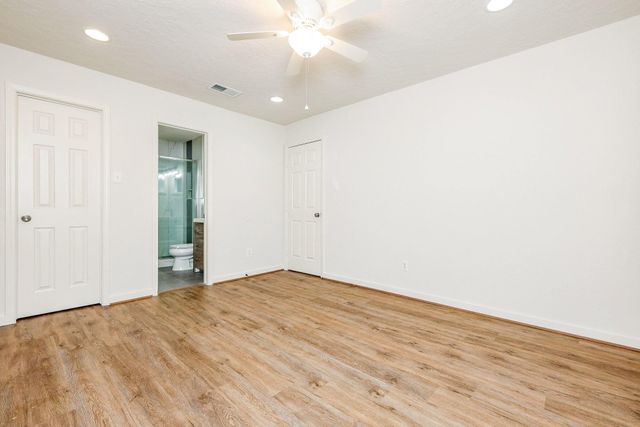 12730 Ridgelow Lane, Houston, TX 77070