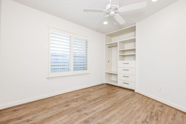 12730 Ridgelow Lane, Houston, TX 77070