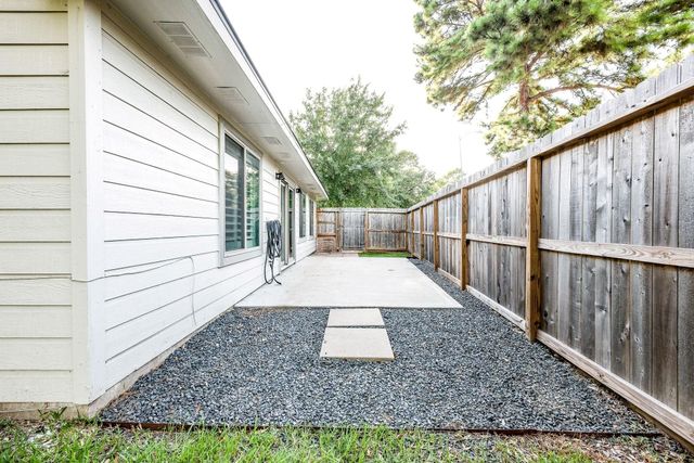 12730 Ridgelow Lane, Houston, TX 77070