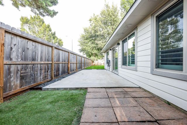 12730 Ridgelow Lane, Houston, TX 77070